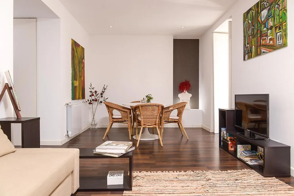 Lisbon Centre Apartment With Private Pool